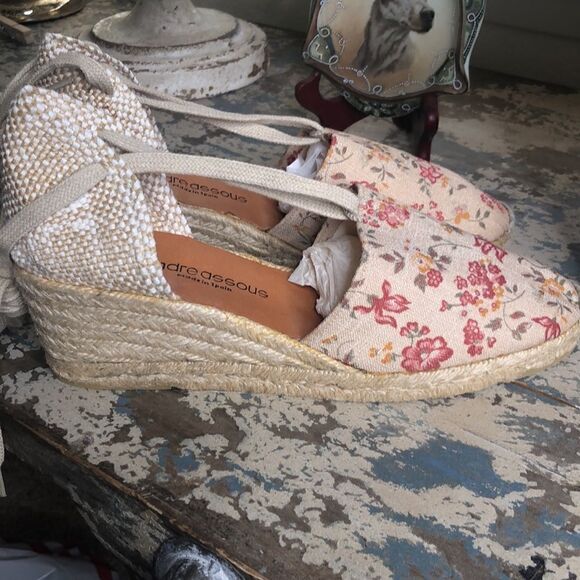 Andre Asous Woven Natural Floral Design Canvas Espadrille Shoes NWOT - Picture 6 of 16